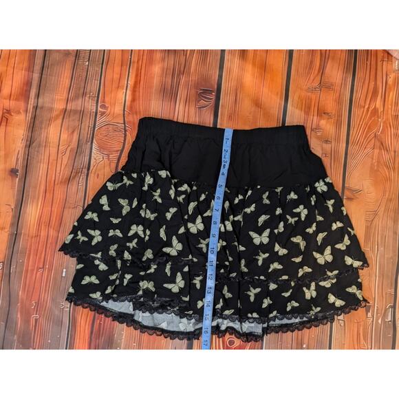 Thorn & Fable - Picture 4 of 6